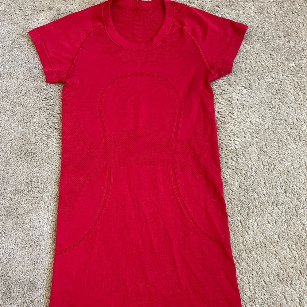 Lululemon swiftly tech t shirt